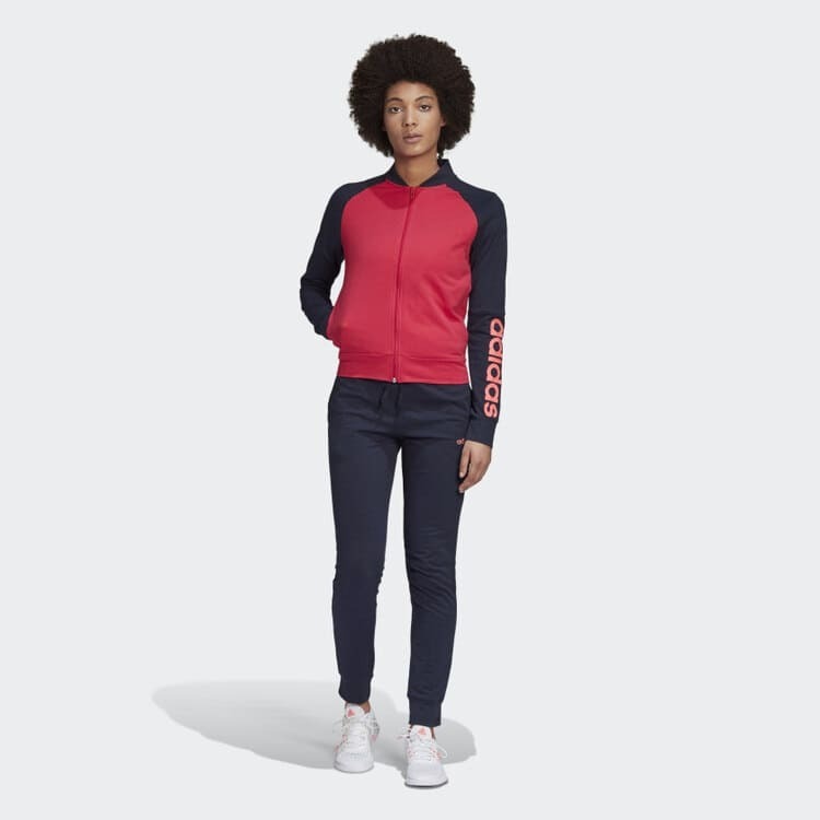 Estos 4 chándal de mujer de Adidas arrasan en ventas y son lo último en moda: envío gratis