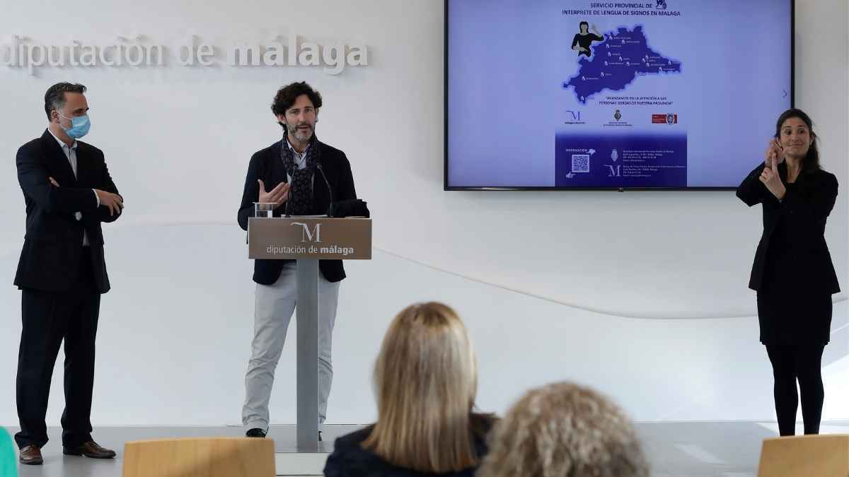 Acto de presentación del servicio gratuito de intérprete de lenguaje de signos de la Diputación de Málaga