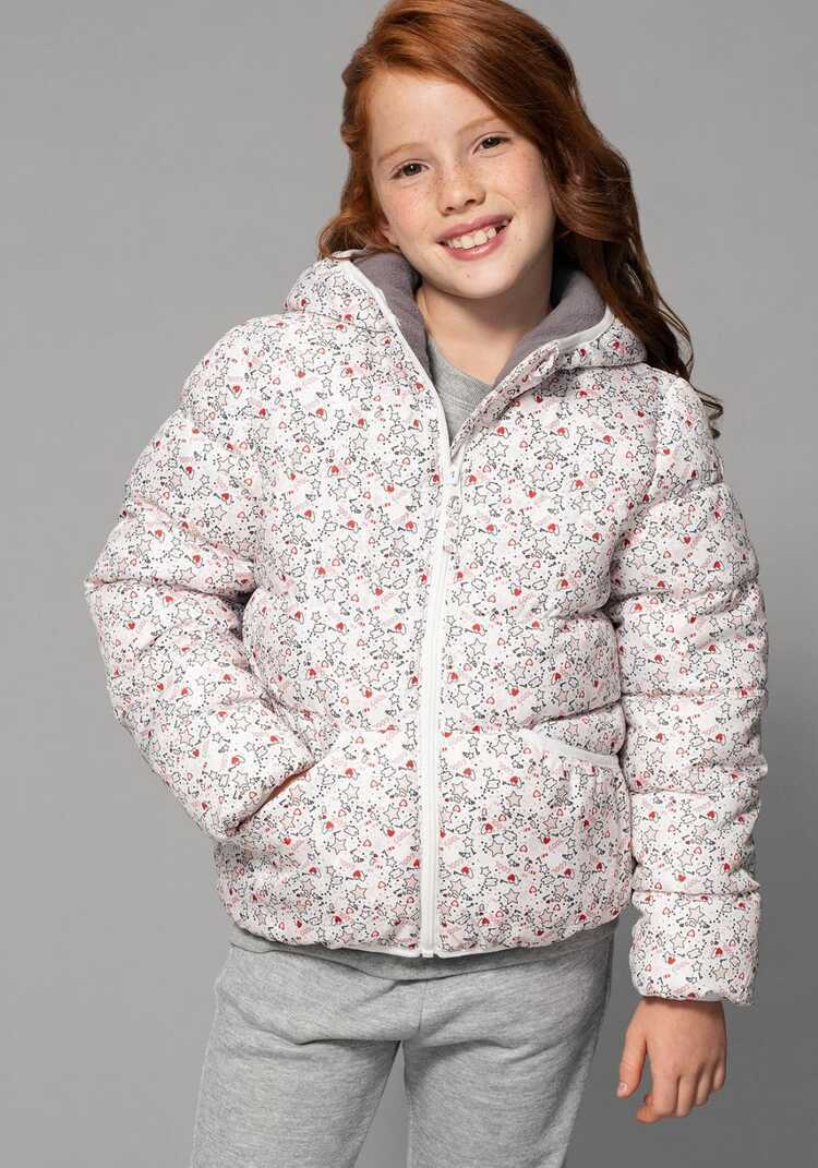 Estos 4 abrigos arrasan en las segundas rebajas de la sección infantil de Carrefour por menos de 10 Euros