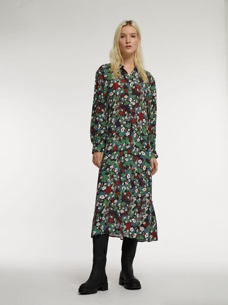 Parfois se adelanta a la primavera con 3 espectaculares y coloridos vestidos con los que no pasar desapercibida