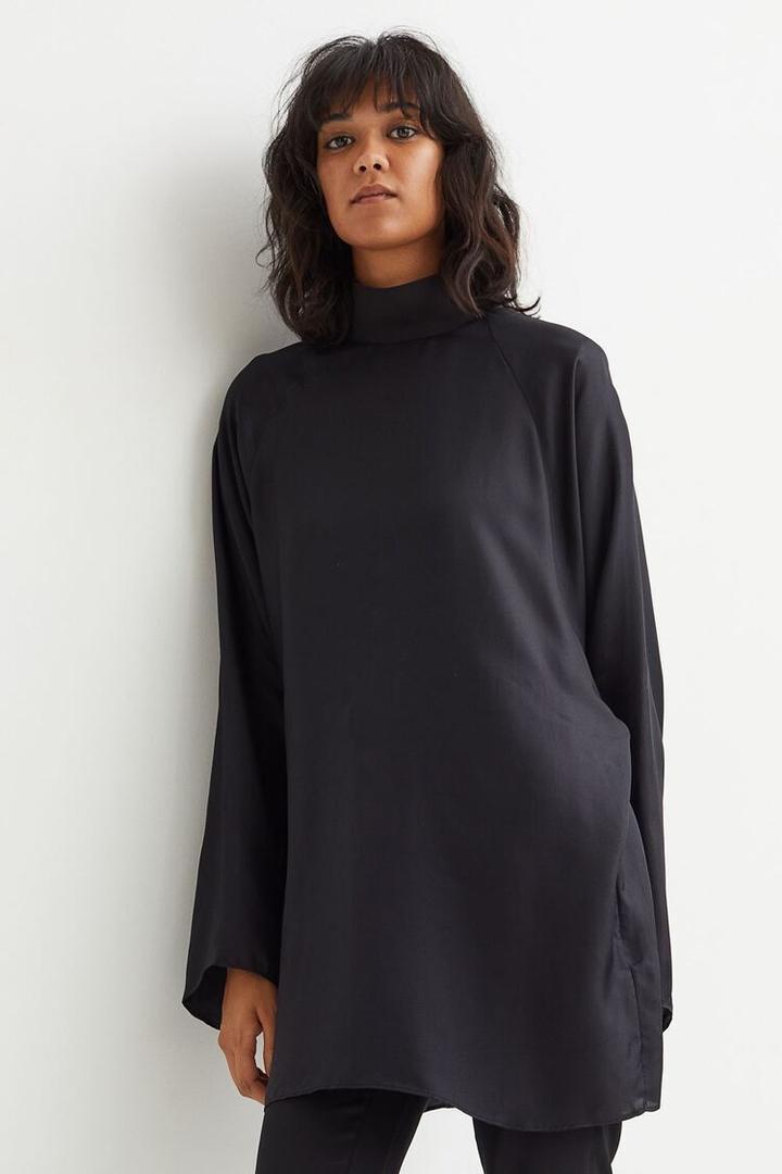 Las 7 camisas más exclusivas de H&M para mujer parecen sacadas del vestuario de películas de Hollywood