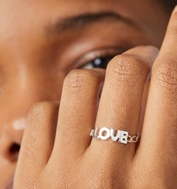 Tous tiene las mejores joyas para regalar el día de San Valentín a precios de infarto