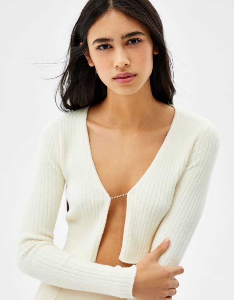 Bershka irrumpe en San Valentín con 3 jerseys que provocan infartos en primavera