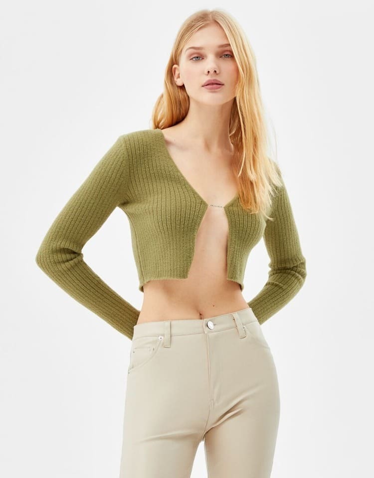 Bershka irrumpe en San Valentín con 3 jerseys que provocan infartos en primavera