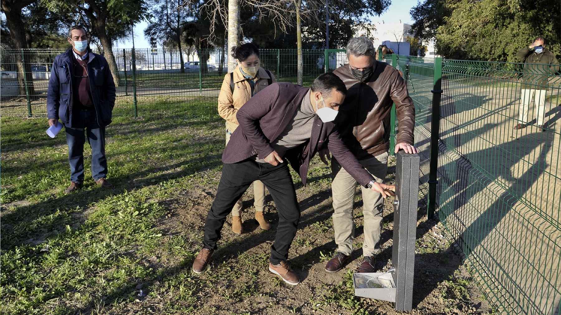 Jerez abre el nuevo parque de esparcimiento canino en Vallesequillo