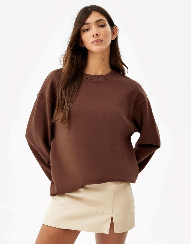 Bershka: los mejores jerséis y sudaderas que puedes comprar con 10 euros