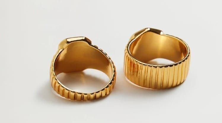 El anillo con aspecto de caro que Mango ha rebajado a menos de 4 euros