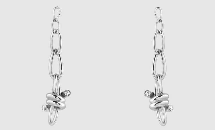 Estos 5 pendientes de Guess triunfan en El Corte Inglés como regalo ideal para San Valentín: gangazos