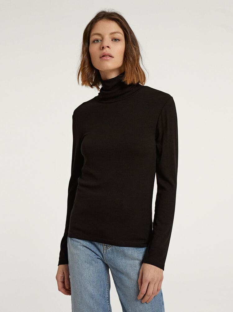 Parfois echa un pulso a Inditex con 5 jerseys magníficos como regalo para el 14 de febrero