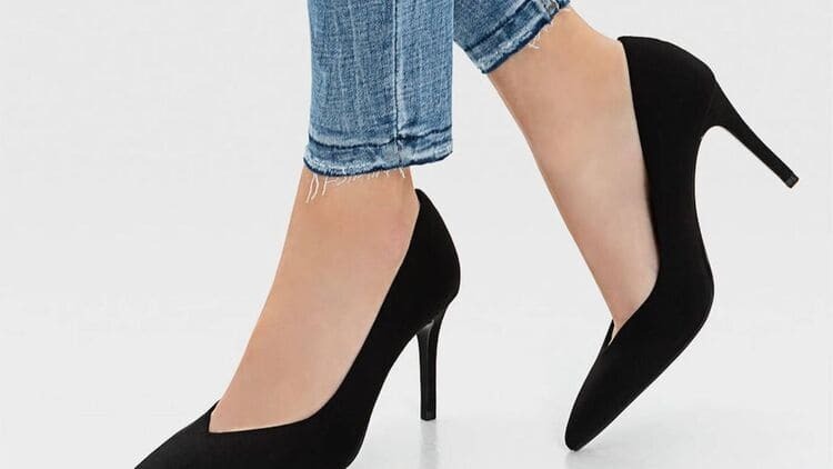 Estos son los zapatos perfectos para una boda y son de Stradivarius