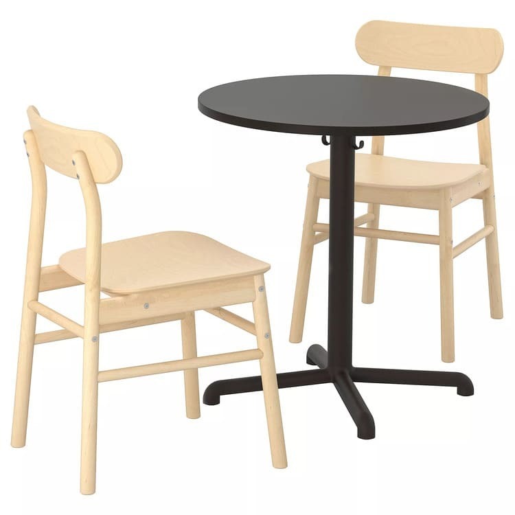 El conjunto de mesa y sillas del outlet de Ikea a un precio nunca visto