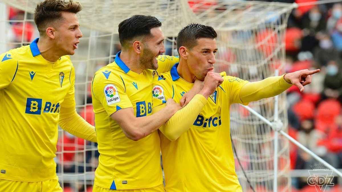Rubén Alcaraz celebra su golazo ante el RCD Mallorca