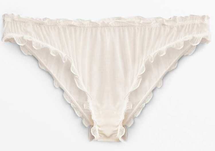 Braguita de tul con volantes