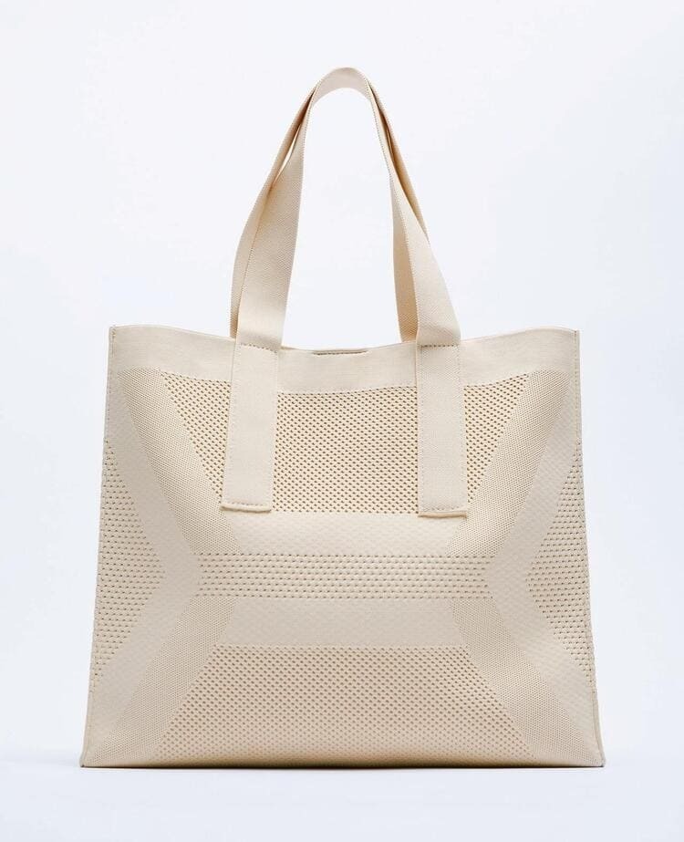 Zara: 10 bolsos a 9,99 euros para que elijas el que más te guste