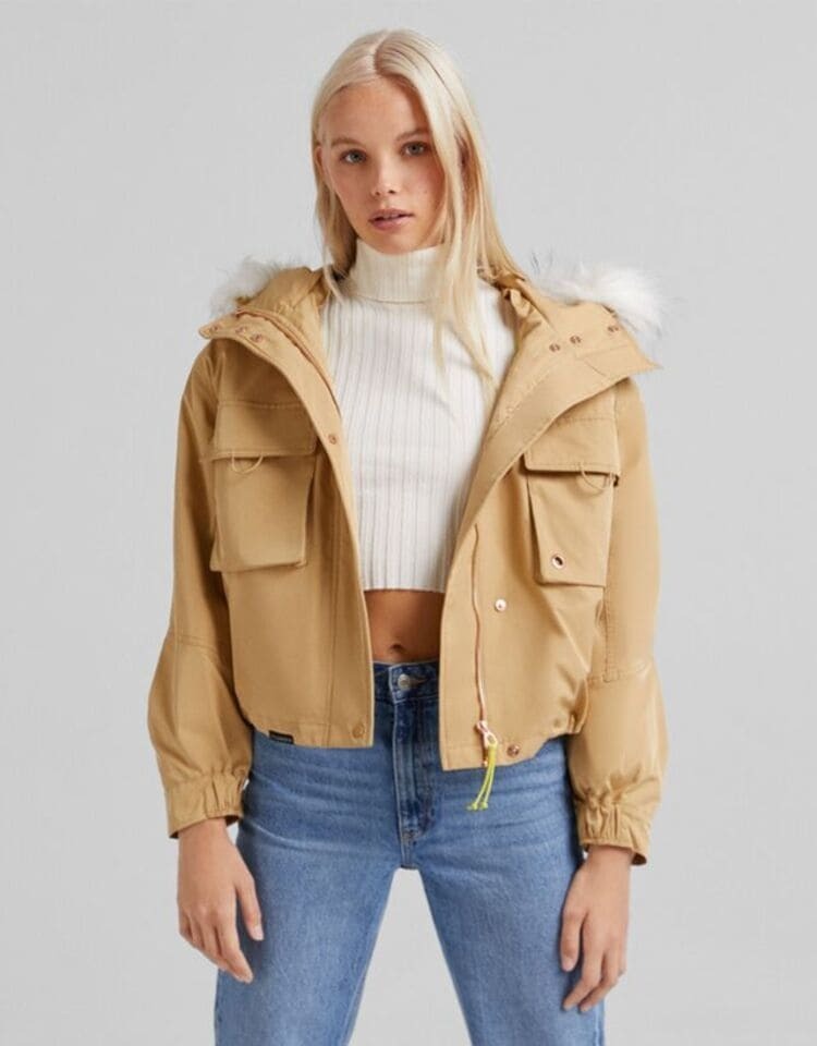 Bershka se supera con su nuevo abrigo ‘trench’ por solo 39,99 euros