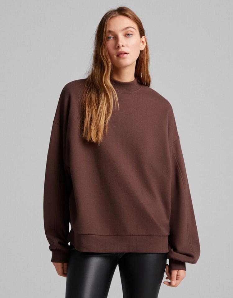 Bershka se supera con su nuevo abrigo ‘trench’ por solo 39,99 euros