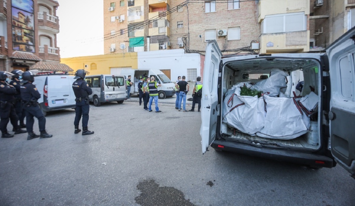 La policía nacional incauta mariguana en el edificio conocido como 