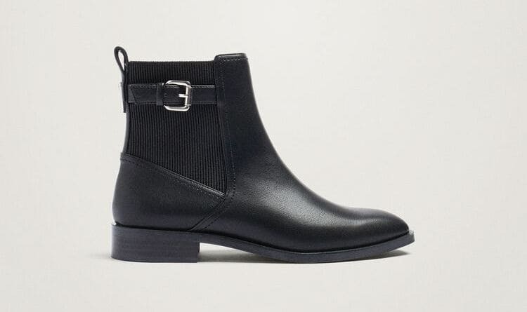 Botines con elásticos y hebillas