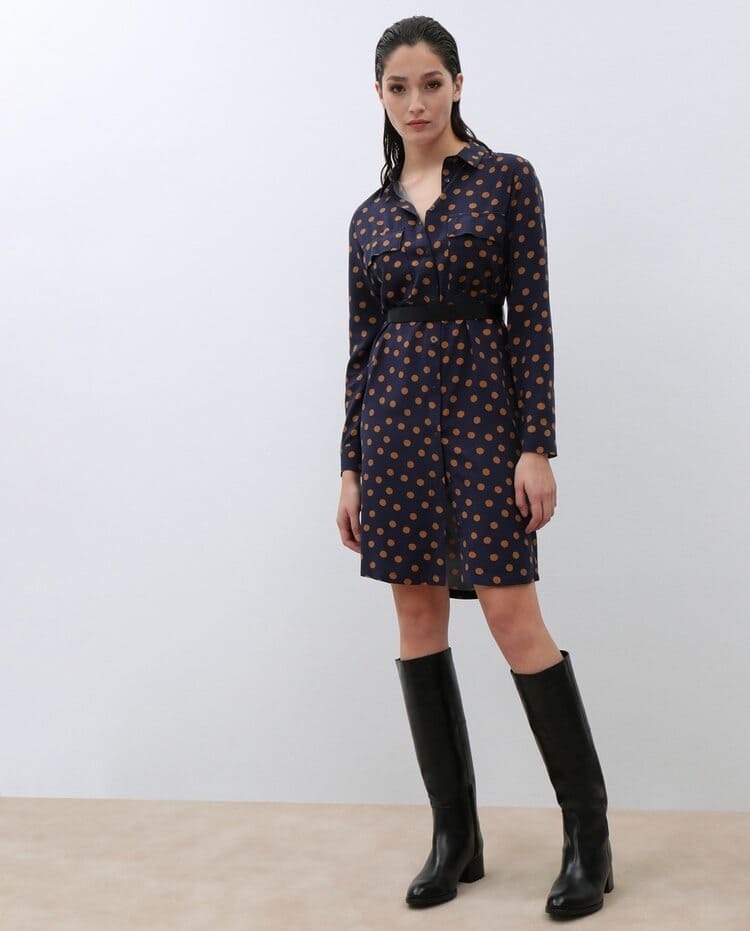 Vestido corto con estampado FÓRMULA JOVEN