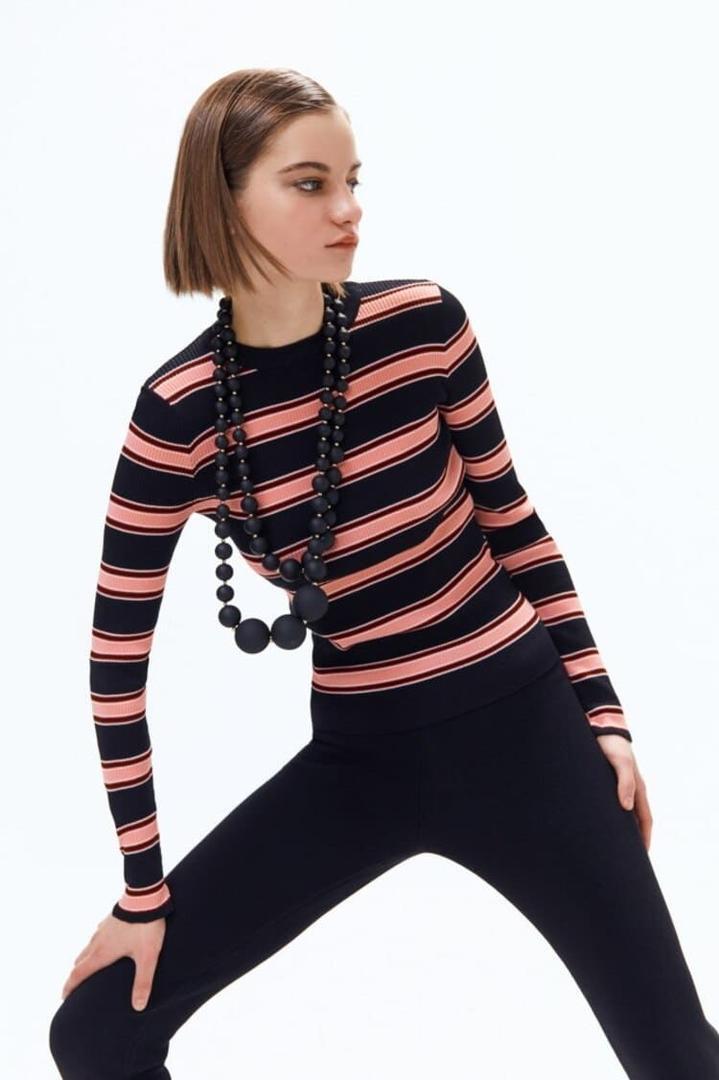 Jersey canalé cuello redondo