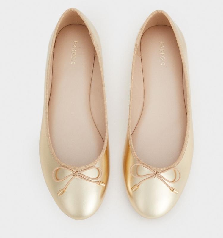 Bailarinas doradas con lazo de Parfois