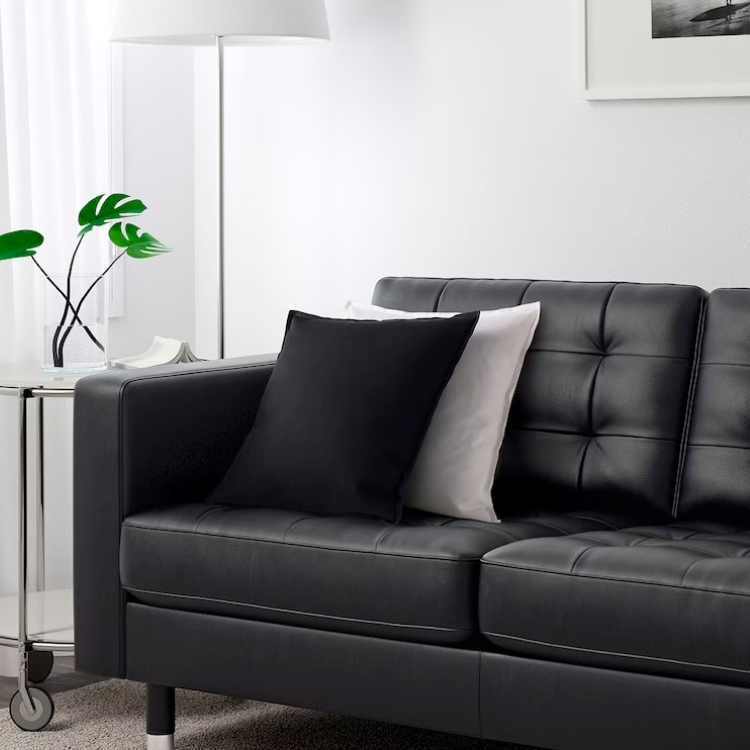 Sofá modelo Landskrona negro