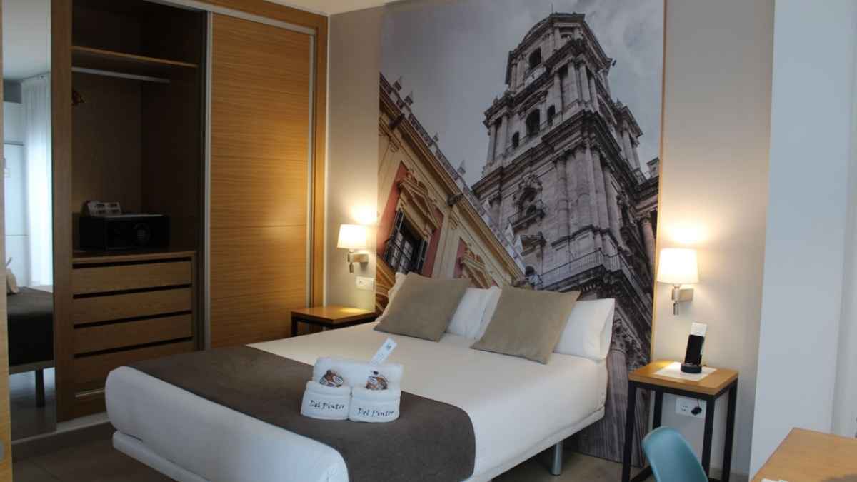 Apartamentos Suites Del Pintor, Málaga