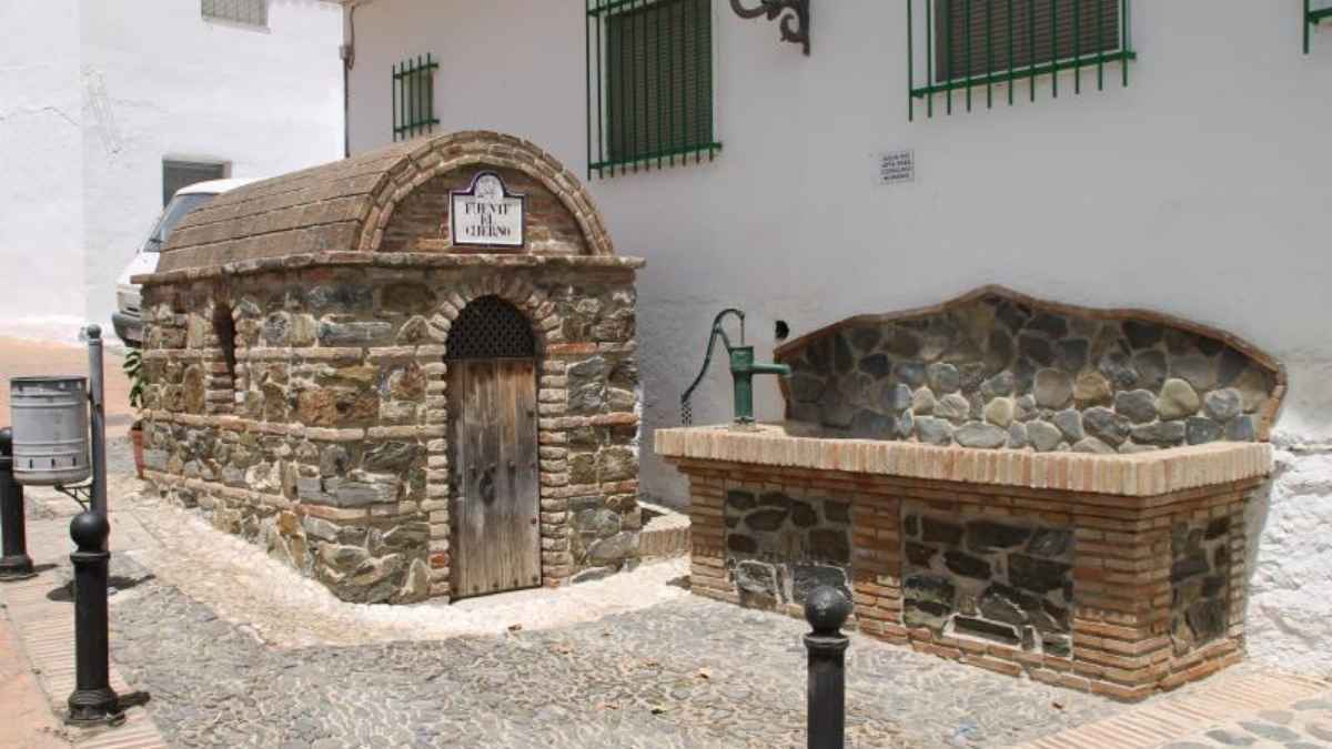 Fuente del Cuerno. El Borge, Málaga