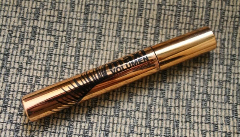 Mascara de máximo volumen