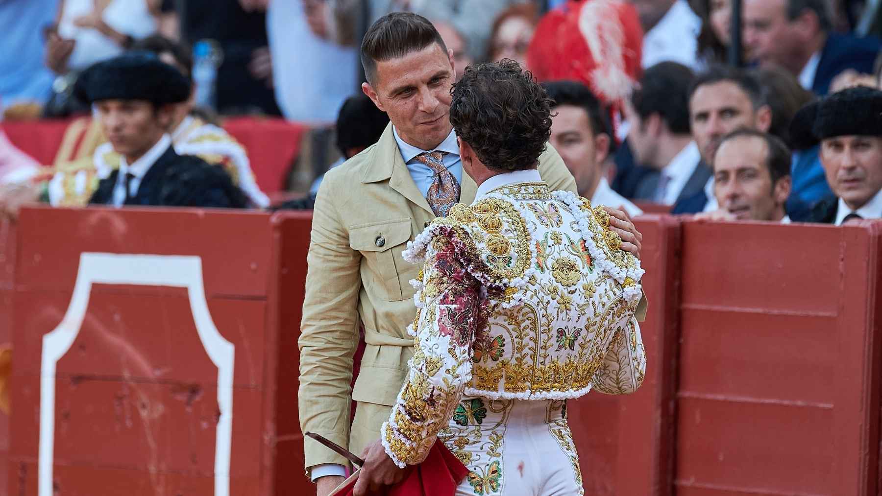 Joaquín y Antonio Ferrera en el ruedo de la Plaza de Toros de La Maestranza | Salvador López para El MIRA