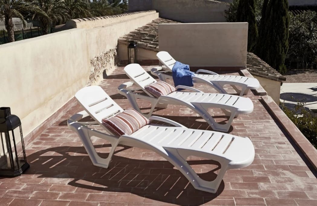 Tumbona apilable GARDEN