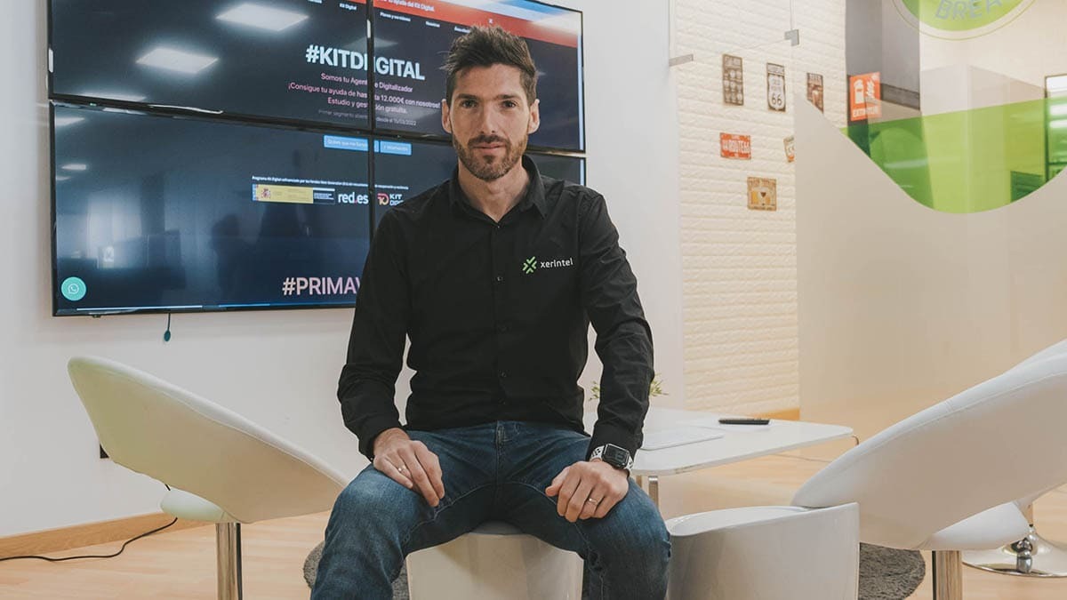 Alberto Alcantara en las instalaciones de Xerintel 1