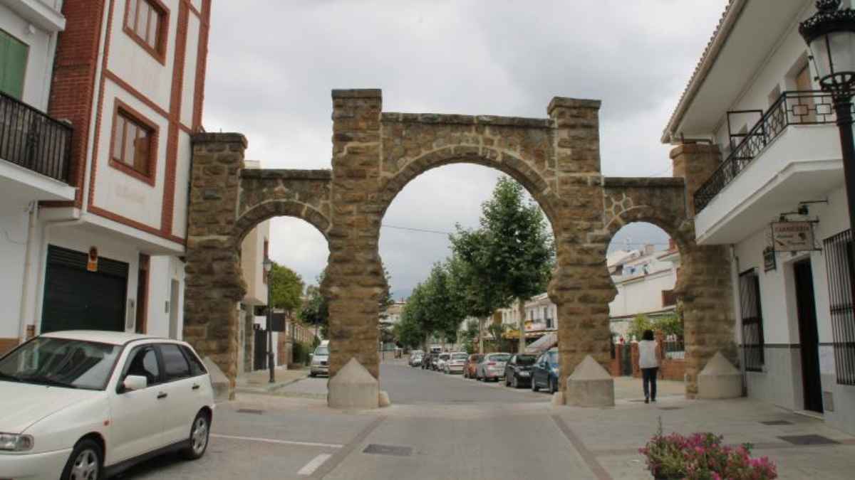 Arco de Alozaina, Málaga
