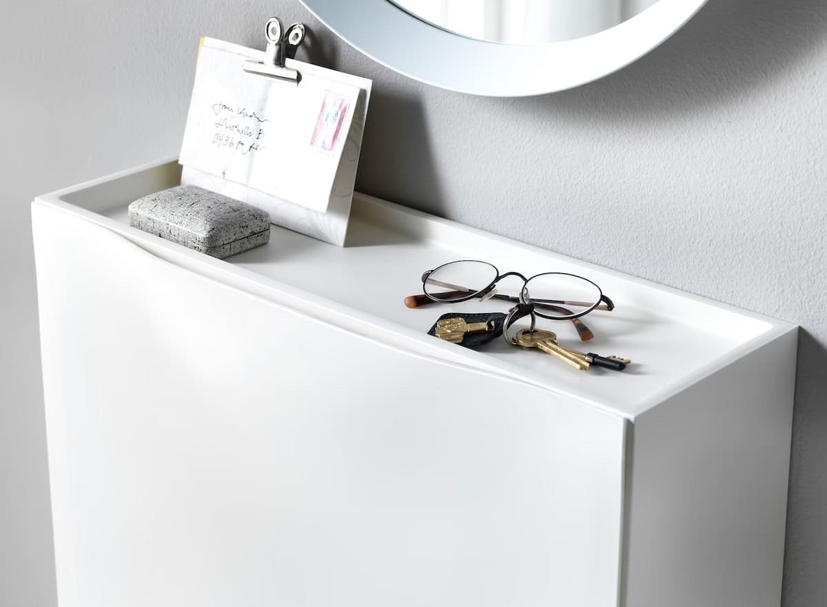 Zapatero blanco modelo TRONES de Ikea