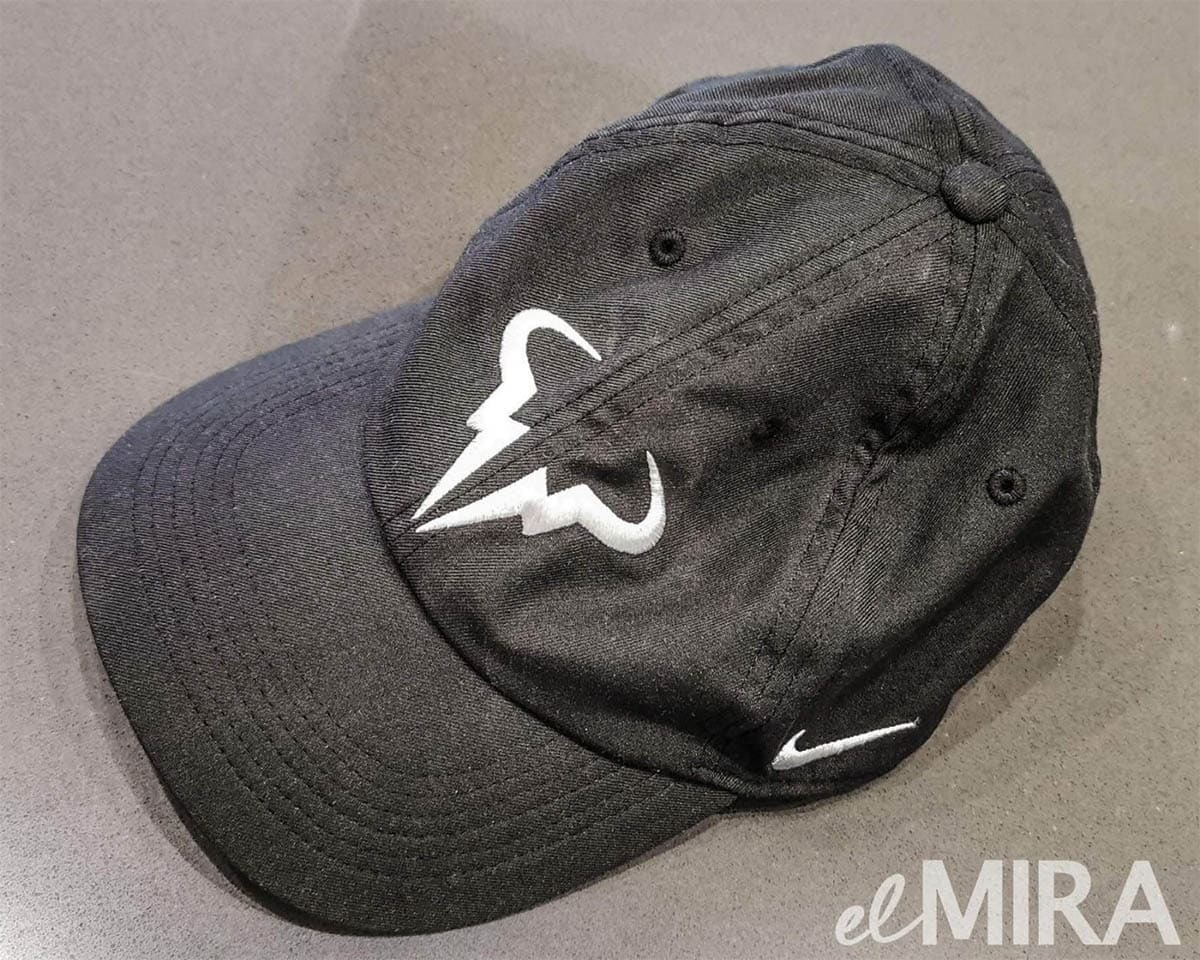 NikeCourt AeroBill Rafa Heritage86 en la redacción de El MIRA