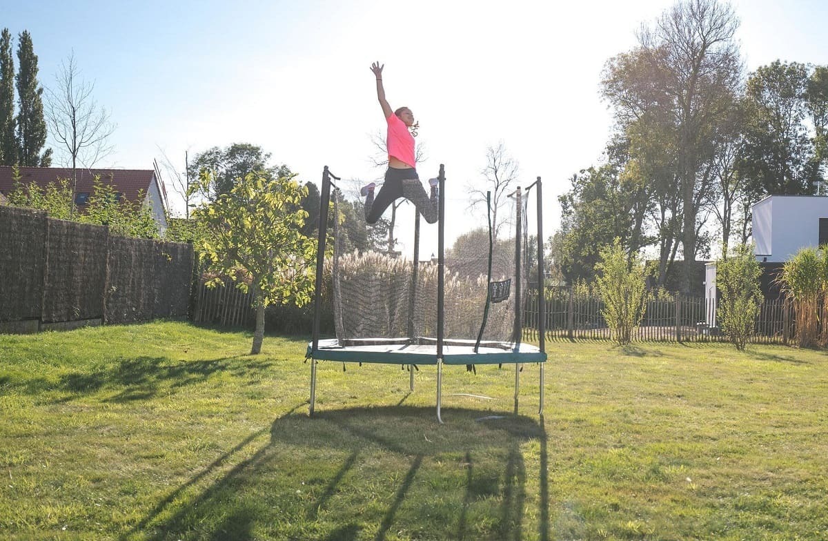Cama elástica trampolín hexagonal de la firma Domyos