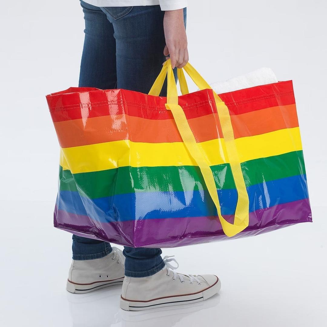 Bolsa multicolor modelo STORSTOMMA de Ikea