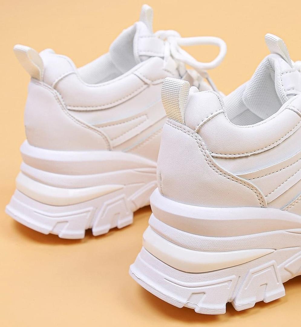 Zapatillas deportivas cuña minimalista con cordón delantero