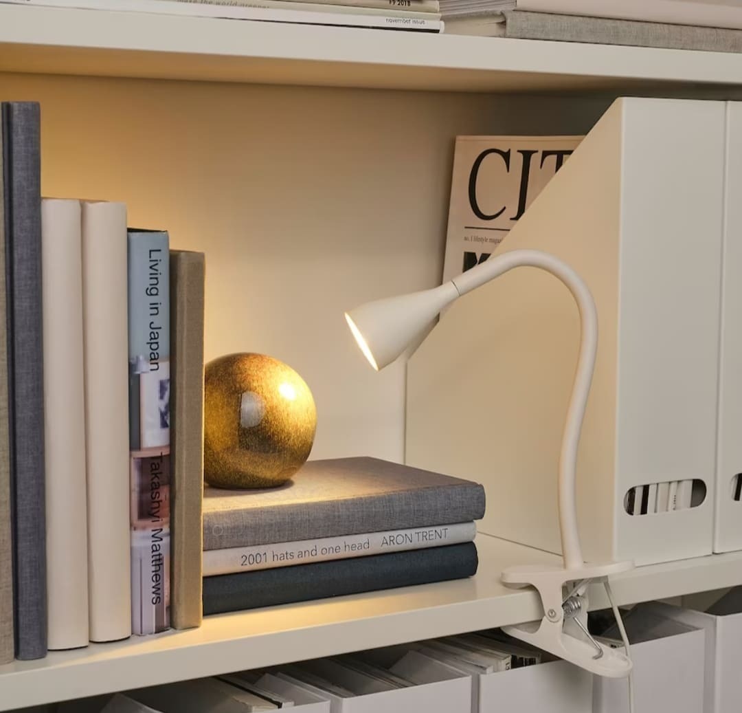 Lámpara NÄVLINGE con pinza