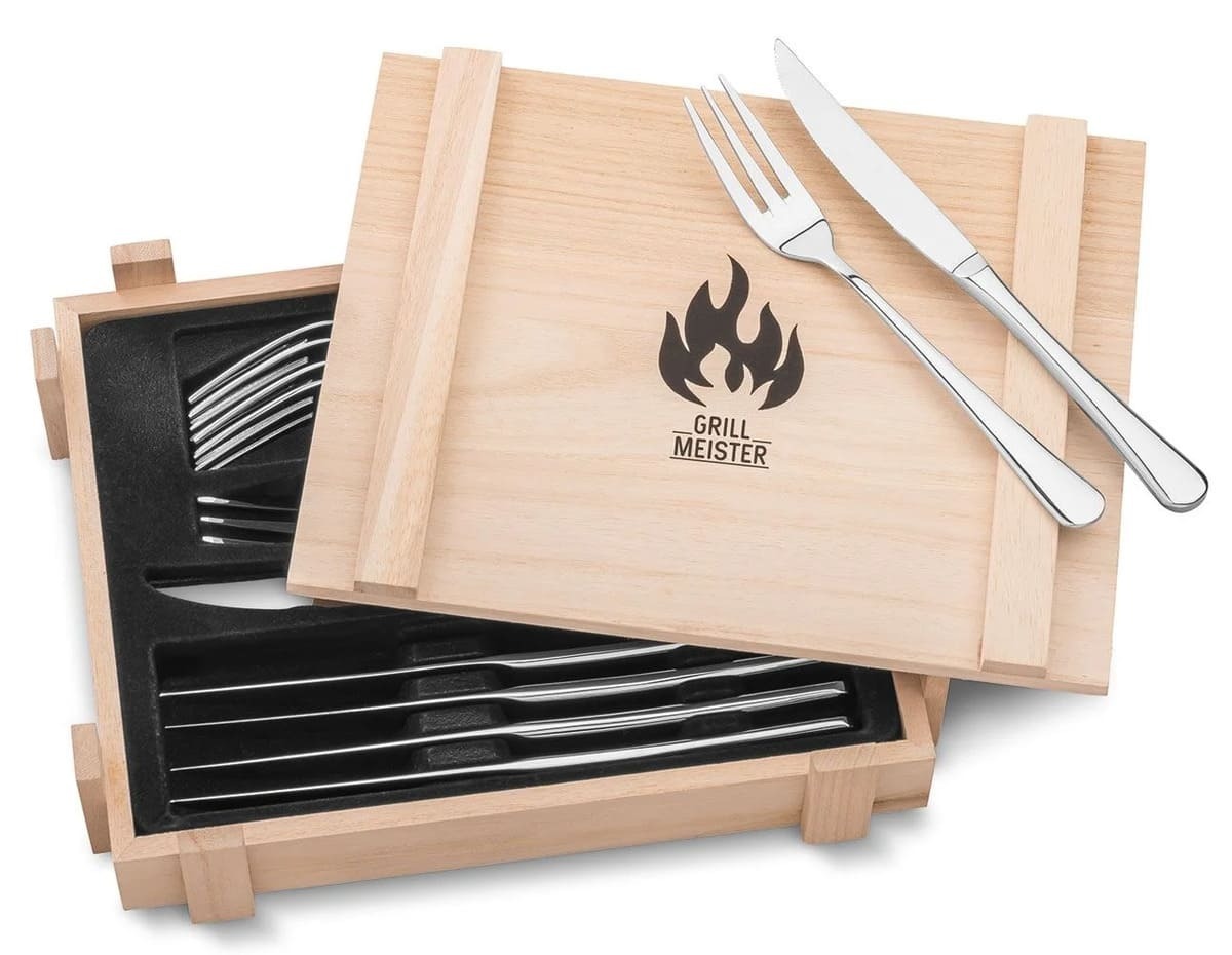 Cubiertos para carne