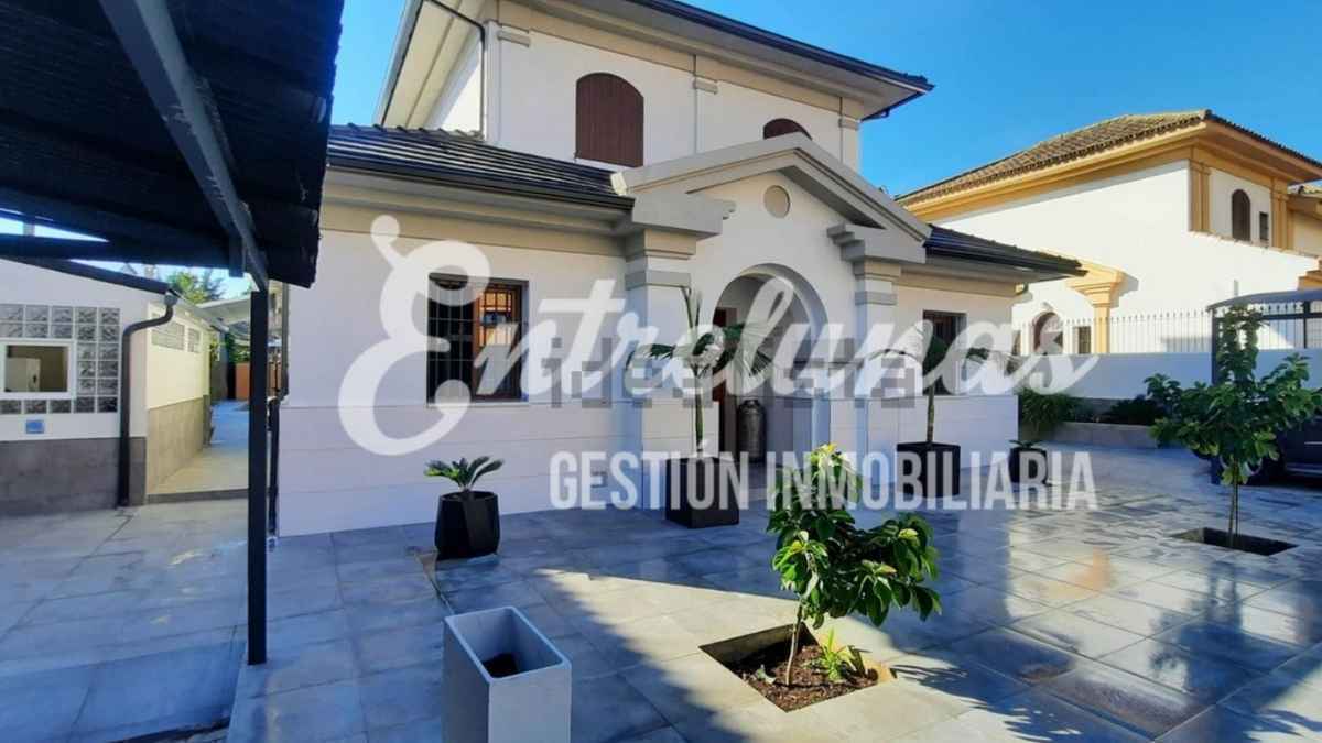 Chalet a la venta  en El Cuco (Jerez)