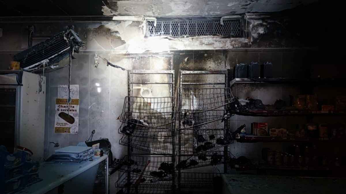 Incendio en una frutería en San Telmo (Jerez)  | CBPC