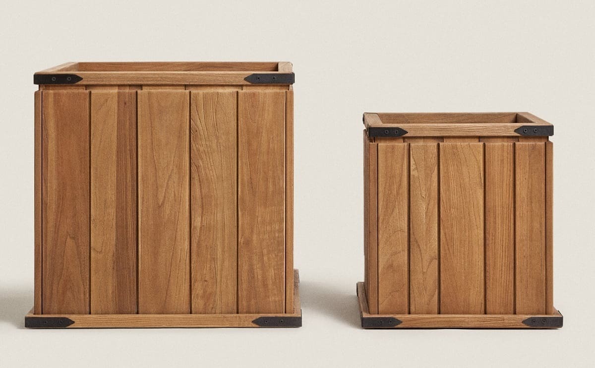 Macetero de madera reciclada de Zara Home