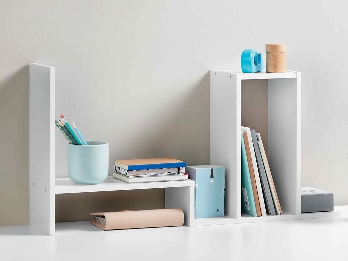 Estantería de mesa modular completamente extendida