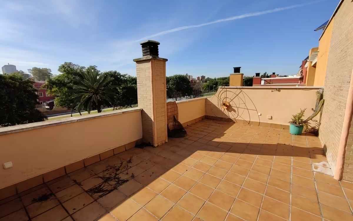 Unifamiliar con patio en alquiler en Hipercor (Jerez)