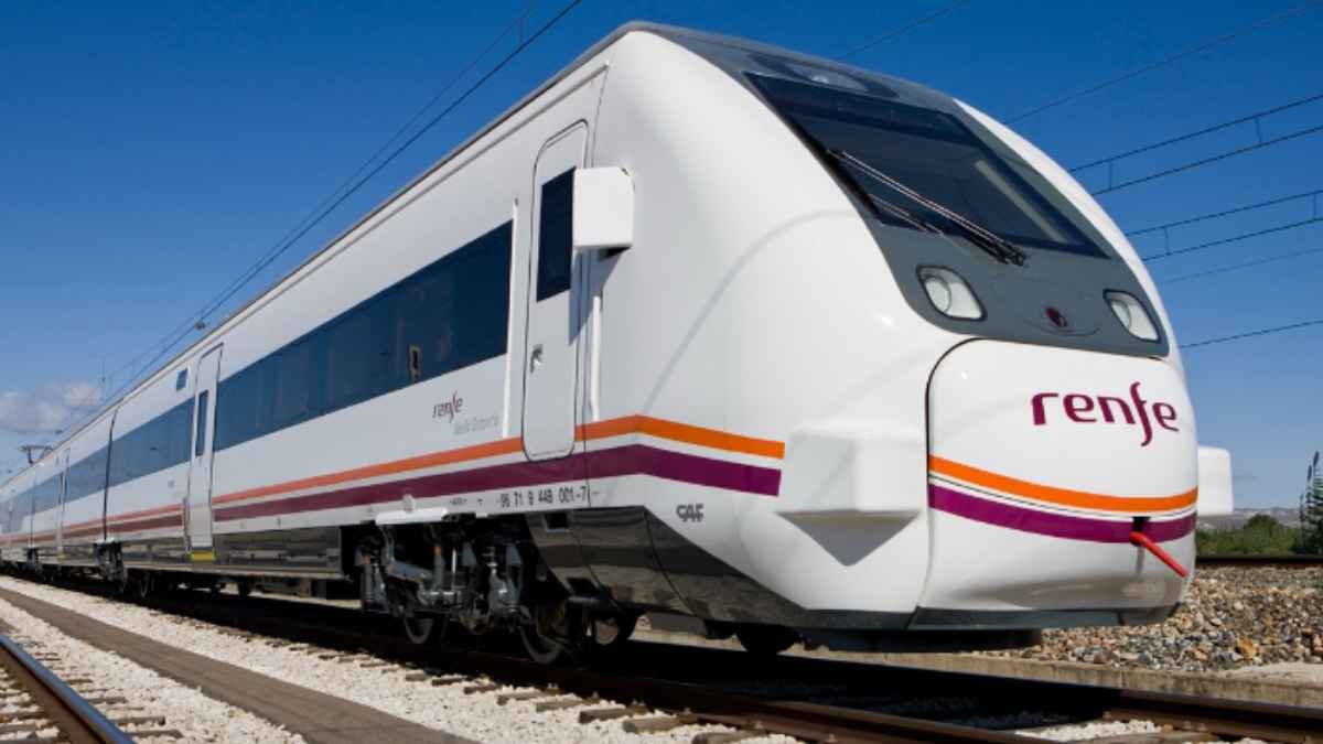 Tren de media distancia