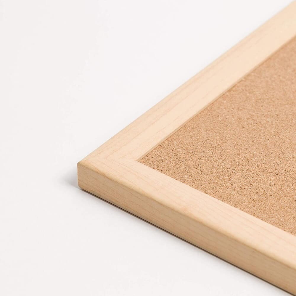 Pizarra de corcho con moldura de Leroy Merlin