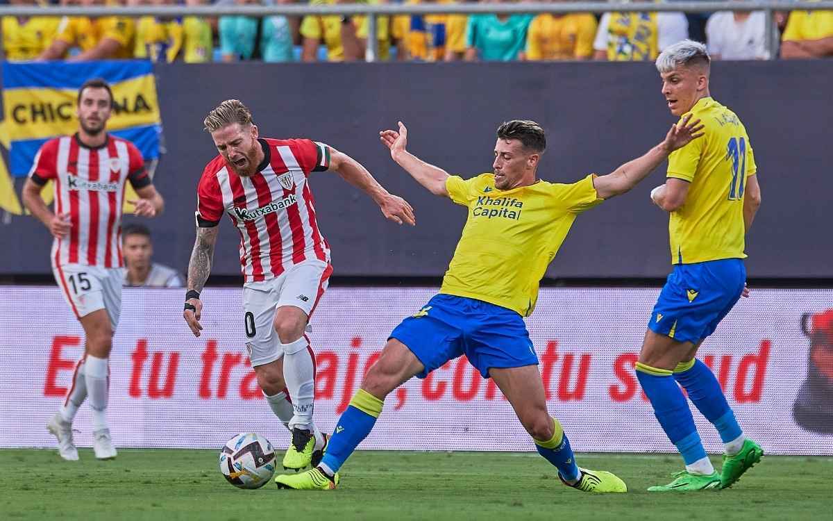 Iker Muniain hizo mucho daño entre líneas a los amarillos | Salvador López Medina para El MIRA