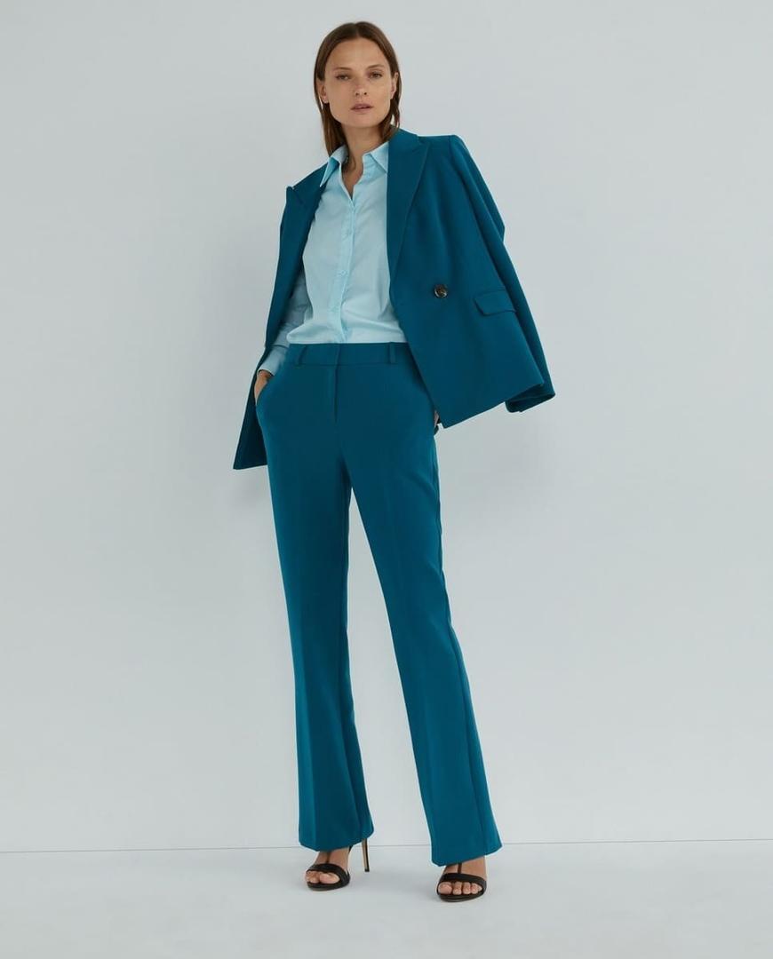 Blusa de popelín lisa de Woman en El Corte Inglés