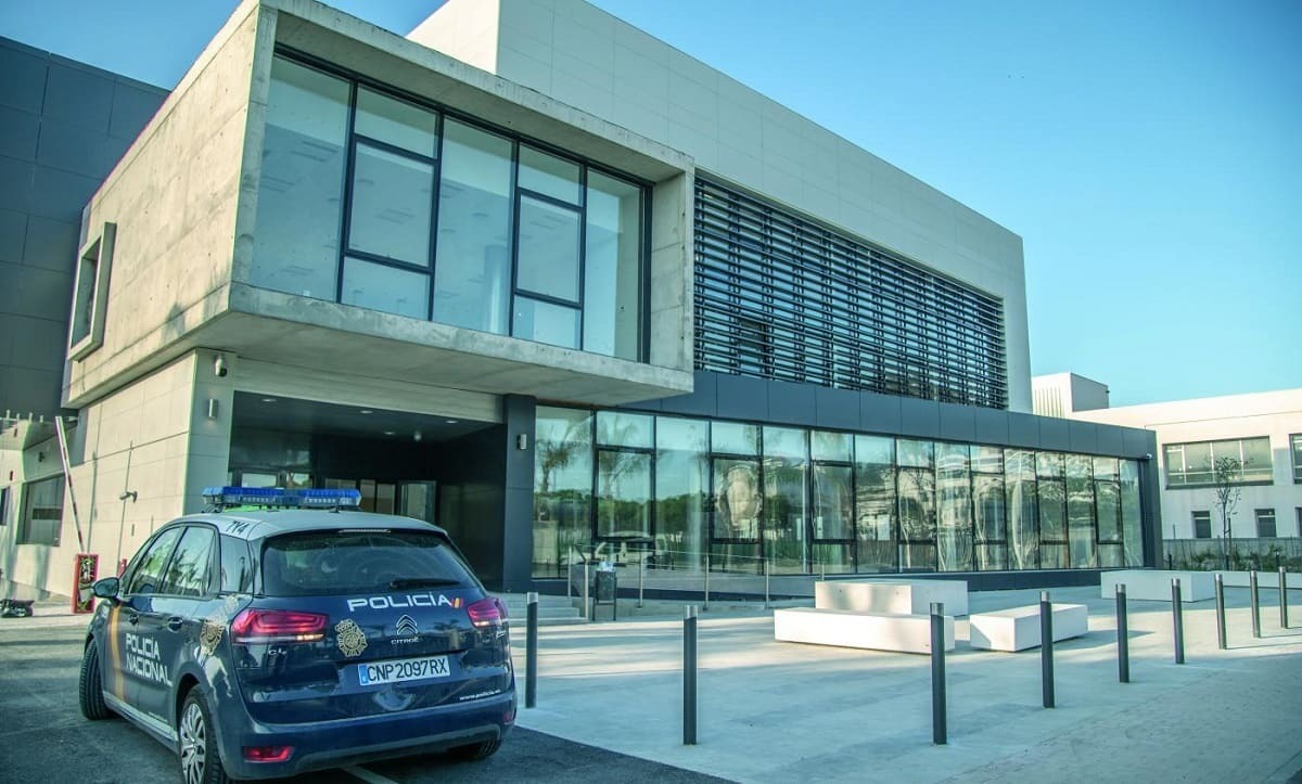 Un coche de Policía Nacional en Jerez